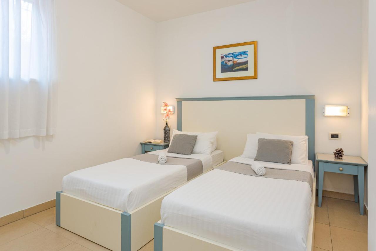Residence Superior Del Mar Баньоле Екстериор снимка