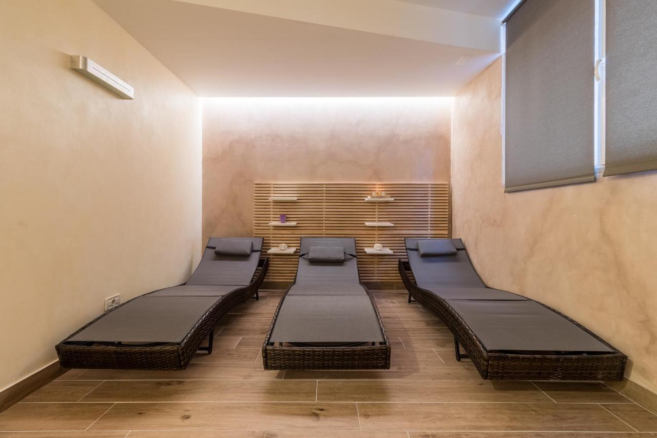 Residence Superior Del Mar Баньоле Екстериор снимка